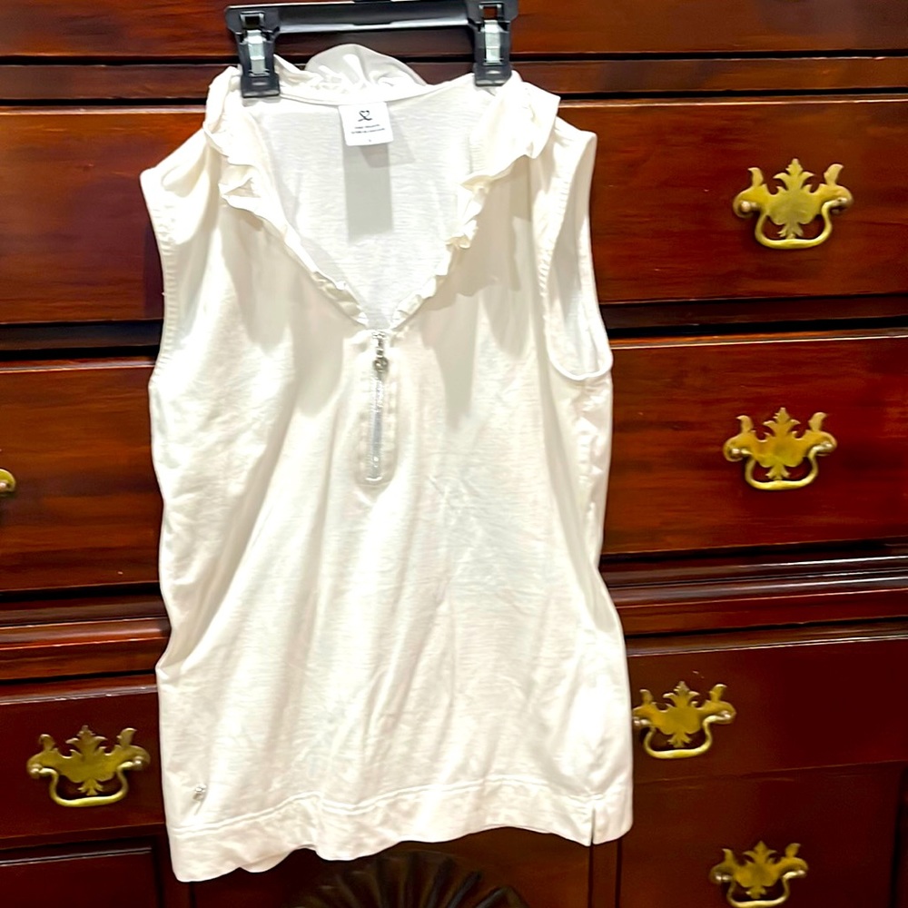 Daily Sport Ruffled zipfront Sleeveless Golf Top white Sm in excellent condition